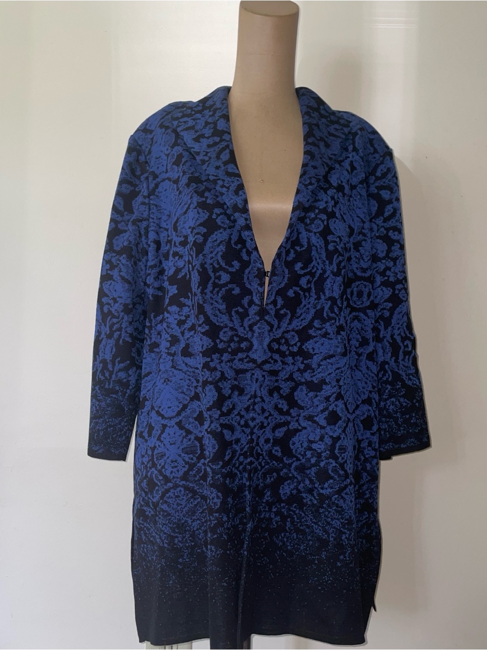 Ming Wang Blue and Black Floral Jacquard Sweater Tunic clasp front